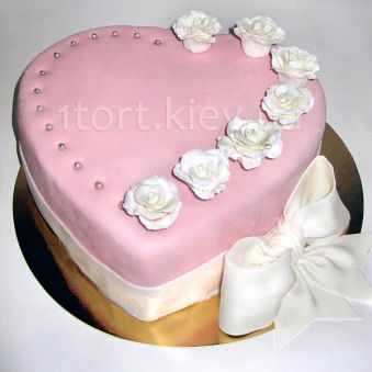 Торт розовое сердце