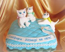 Торт-подушка с котятами