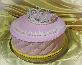 Торт с диадемой для принцессы