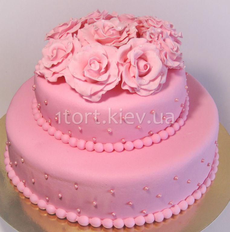 двухъярусный торт с розами